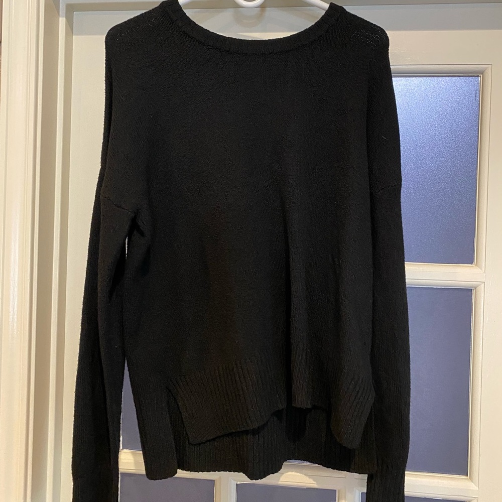 Juniors large womens medium black pullover sweater